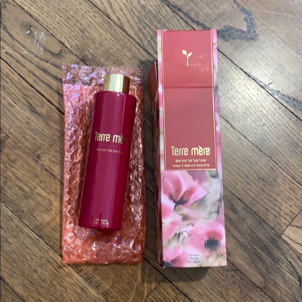 Terre mere aloe and tea tree toner